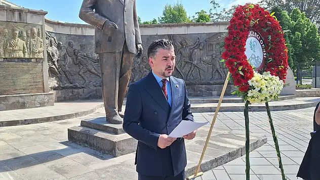 Başkan Akın Eczacılık Günü'nde uyardı: İlaç yokluğu ve istihdam krizi kapıda
