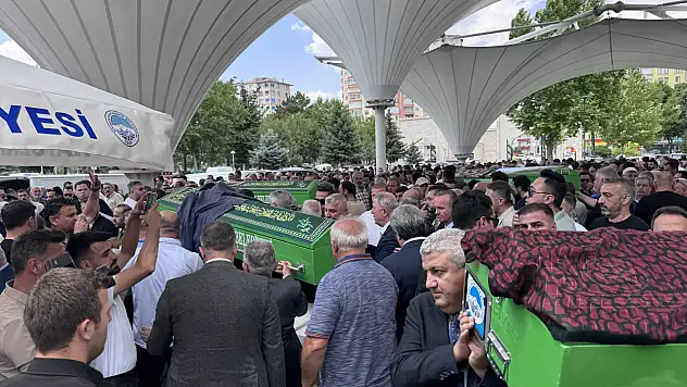 Başkan Arar'ın babası son yolculuğuna uğurlandı