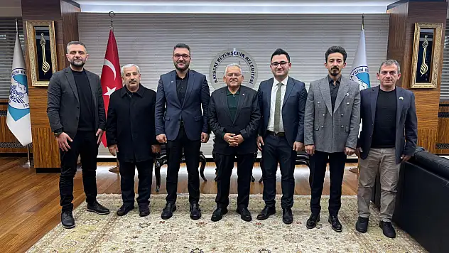 Başkan Büyükkılıç'a yılsonu ziyaretçi yoğunluğu