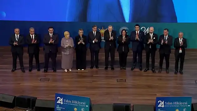 Başkan Büyükkılıç AK Parti 24. Kuruluş yıl dönümü programına katıldı