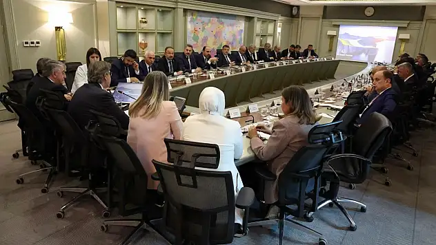 Başkan Büyükkılıç AK Parti Yerel Yönetimler İstişare Toplantısı'na katıldı