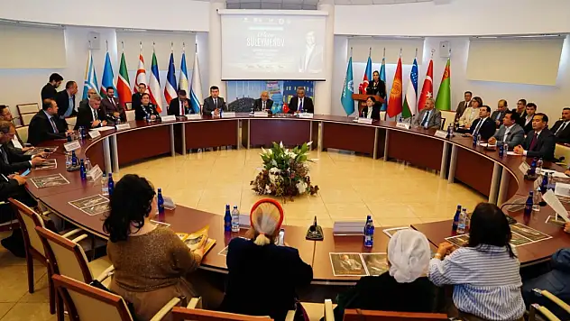 Başkan Büyükkılıç, Ankara'da Türksoy Heyeti ile bir araya geldi