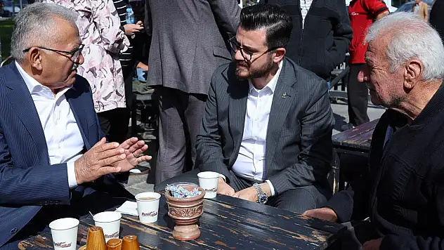 Başkan Büyükkılıç, Hunat'ta esnaf ziyareti gerçekleştirdi!