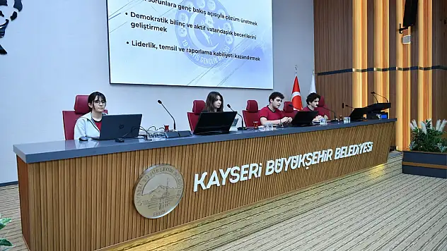 Başkan Büyükkılıç'tan, 19 Mayıs Temsili Gençlik Meclisi projesine destek!