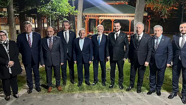 Başkan Büyükkılıç'tan Ankara çıkarması -  Kayseri'nin projeleri masaya yatırıldı!