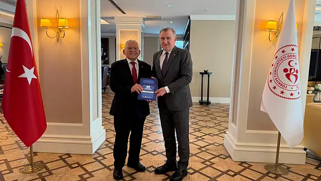 Başkan Büyükkılıç'tan Ankara'da kritik temas: Gündeme hangi konular geldi?