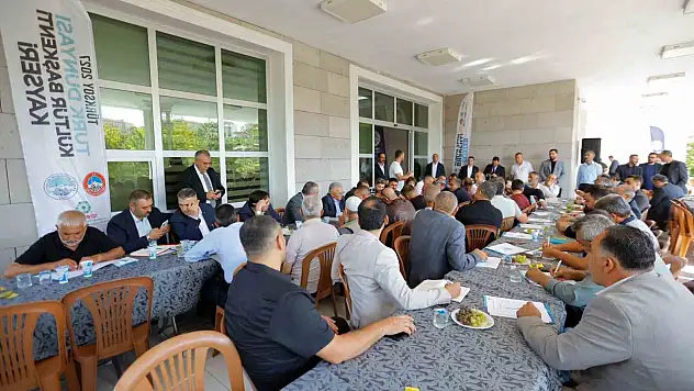 Başkan Büyükkılıç'tan ilçelere çıkarma: Muhtarlar anlattı başkan dinledi!