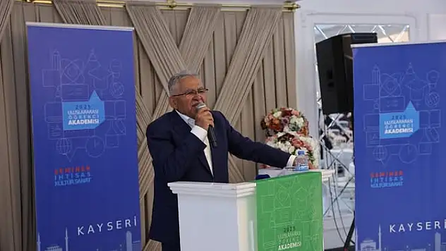 Başkan Büyükkılıç uluslararası öğrencilerle bayramlaştı: 'Kaygımız bir, anlayışımız bir'