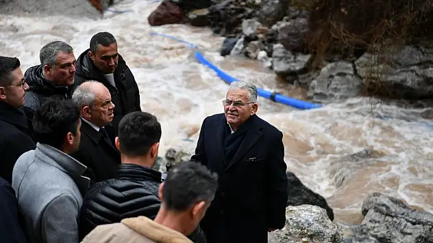 Başkan Büyükkılıç ve beraberindeki heyet Yahyalı'da 'Geçmiş olsun' ziyaretinde