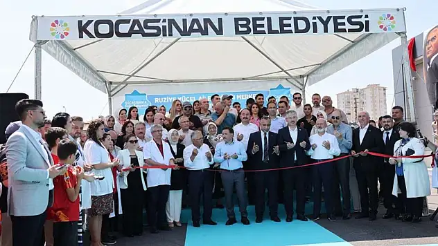Başkan Çolakbayrakdar açılışta tarihi müjdeyi verdi!
