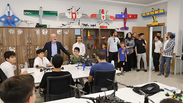 Başkan Çolakbayrakdar: Belediyecilik artık sadece altyapı ve temizlik hizmetlerinden ibaret değil...