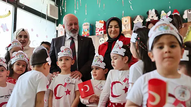 Başkan Çolakbayrakdar'dan 23 Nisan kutlama mesajı: Herkesi oraya davet etti!