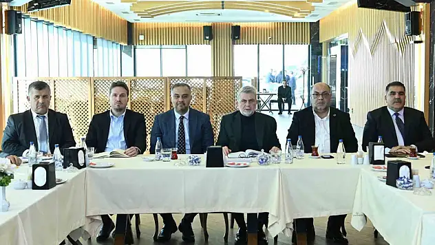 Başkanlar Şairler Tepesi'nde bir araya geldi