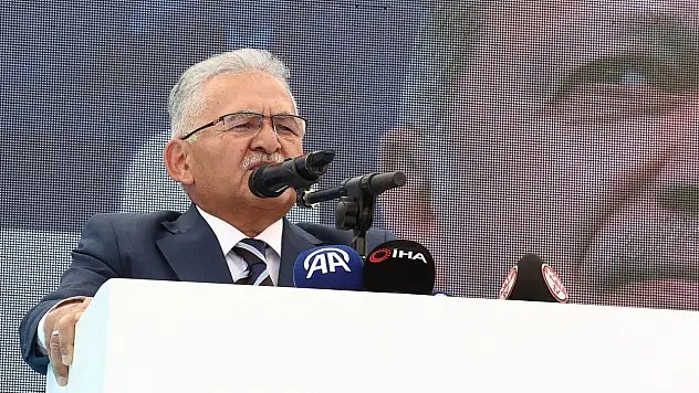 Başkan Memduh Büyükkılıç'tan taraftarlara müjde: Erciyes 38 FK için ücretsiz tramvay hizmeti!