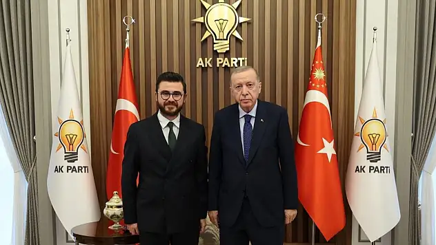 Başkan Okandan'dan 23. yıl mesajı: 'AK Parti dünyada örnek bir siyasi harekettir'