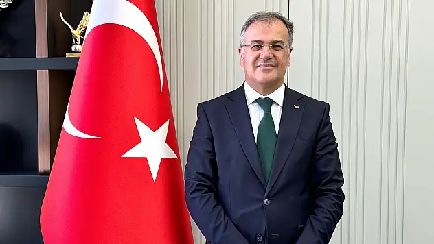 Başkan Özdoğan: ''Gençliğin önünü açacak her adımı atıyoruz''