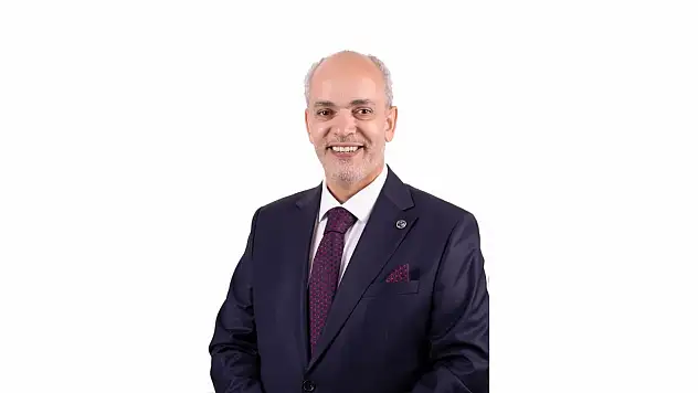 Başkan Öztürk'ten gençliğe çağrı: 'Cumhuriyetin ikinci yüzyılının anahtarı sizde!'