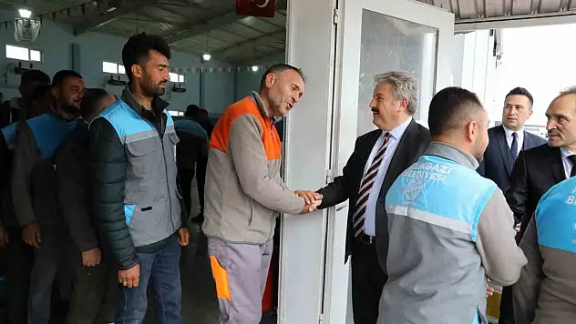 Palancıoğlu 1 Mayıs İşçi Bayramı'nı kutladı