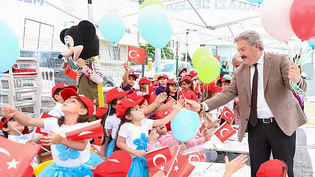 Başkan Palancıoğlu 23 Nisan Ulusal Egemenlik Ve Çocuk Bayramı'nı kutladı