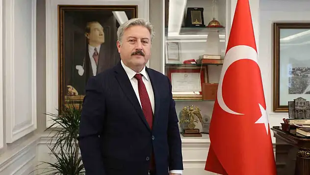 Başkan Palancıoğlu'ndan 12 Mart mesajı: ''Kahramanlıkların, eşsiz dizelere yansımasıdır''