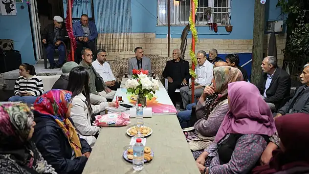 Başkan Şimşek'ten mahalle çıkartması