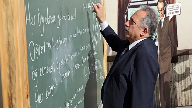 Başkan Yalçın'dan Öğretmenler Günü mesajı...