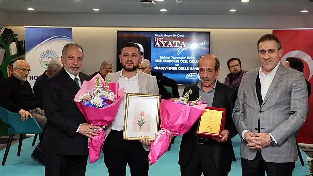 Başkan Yalçın ödülü ''Kayseri'' adına aldı!