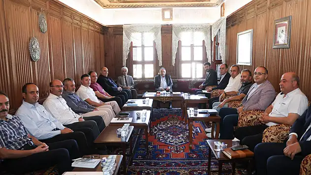 Başkan Yalçın ve Yardımcıları Yaman Dede Konağı'nda neler konuştu?