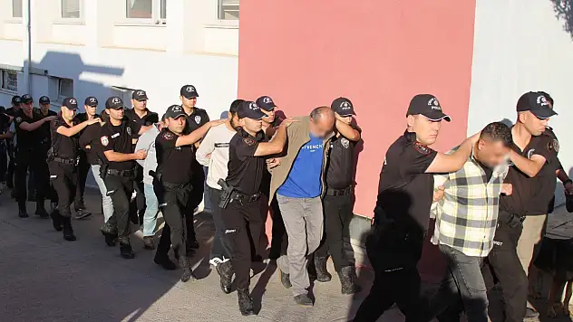 'Bayğaralar' çetesinde 96 şüpheli tutuklandı