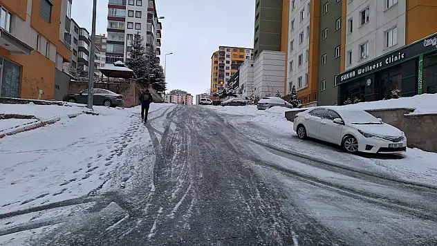 Belediyeden Kayserililere kar uyarısı! Mecbur kalmadıkça yola çıkmayın