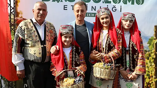Bertiz'de kabarcık üzümünde bağ bozumu heyecanı!