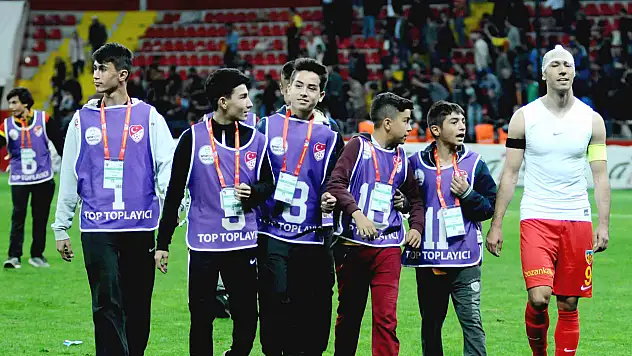 Beşiktaş'ın radarında yer alıyordu! Kayserispor'un minikleri büyüdü, yıldız oldu!