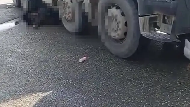 Kahramanmaraş'ta beton mikserinin altında kalan motosikletli hayatını kaybetti