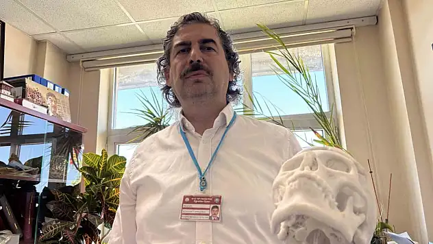 Beyin tümörü ameliyatında alnı çökmüştü: 3 boyutlu implantla düzeltildi