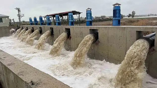 Binlerce dönüm arazi selden bu sayede kurtuldu!