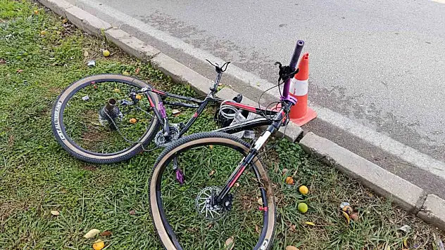 Adana'da bisikletli çocuğa çarparak ölümüne sebep olan sürücü polise teslim oldu!