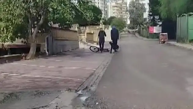 Adana'da 12 yaşındaki çocuğa sokak ortasında saldırı!