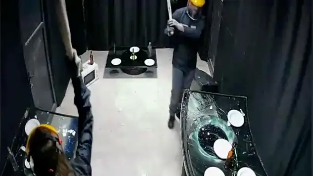 Öfkesini işe dönüştürdü