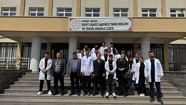Bünyan'daki tarım lisesine sektör desteği...