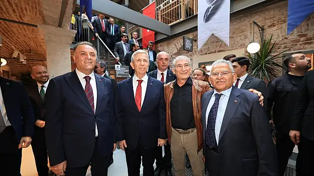Büyükkılıç, Mansur Yavaş ile birlikte ŞAM açılışında poz verdi!