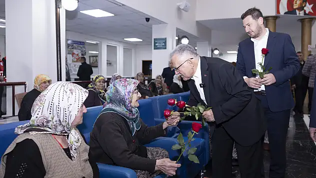 Büyükkılıç, Ramazan'da huzurevi sakinlerini unutmadı