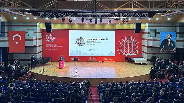 Büyükkılıç'tan dikkat çeken çıkış: 'Kültürsüz şehir olmaz'