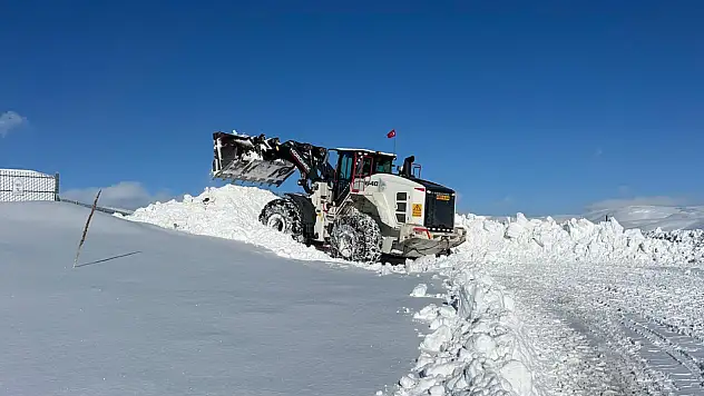 Büyükşehir Belediyesi çok sayıda yolu yeniden ulaşıma açtı!