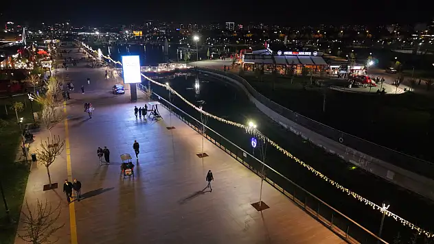 Büyükşehir'den Kayserililerin gözde mekanına ışıltılı dokunuş!
