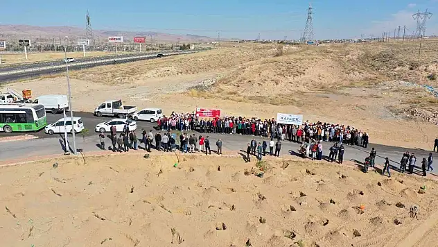 Büyükşehir'den şehitler anısına 251 fidan