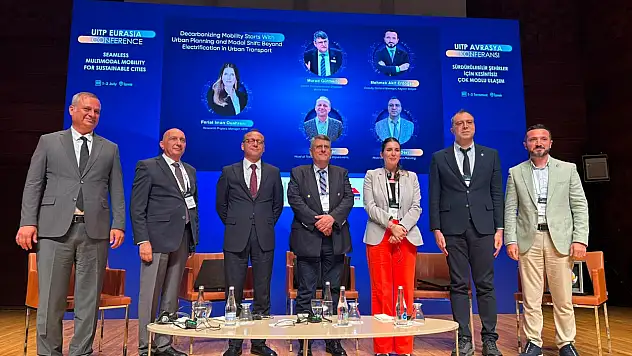 Büyükşehir'in ulaşım vizyonu uluslararası arenada övgü topladı!
