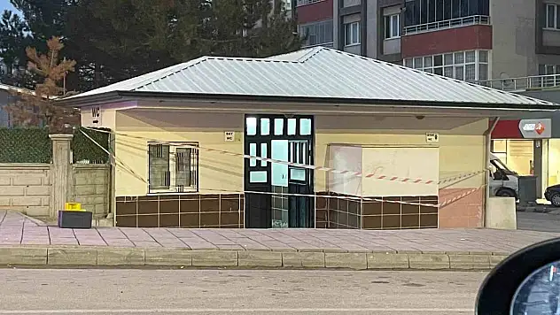 Cami tuvaletinde silahlı saldırı!