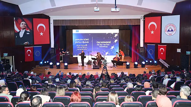 Caz müziğin usta isimleri Kayserililerle buluştu