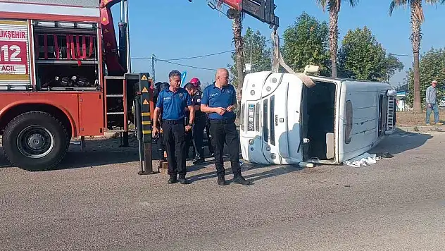 Yolcu minibüsü otomobille çarpıştı, sürücü hayatını kaybetti!