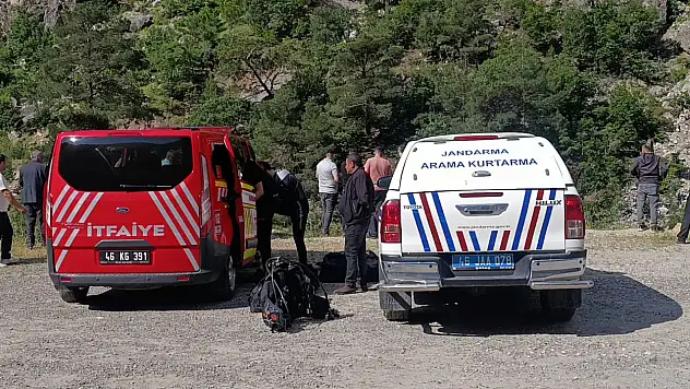 Ceyhan Nehri'nda kaybolan şahıs için arama çalışmaları sürüyor
